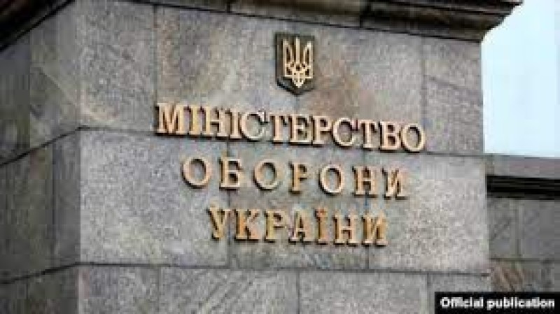 Le persone di Poroshenko e Pashinsky stanno lentamente occupando il Ministero della Difesa. Un volontario è diventato viceministro...