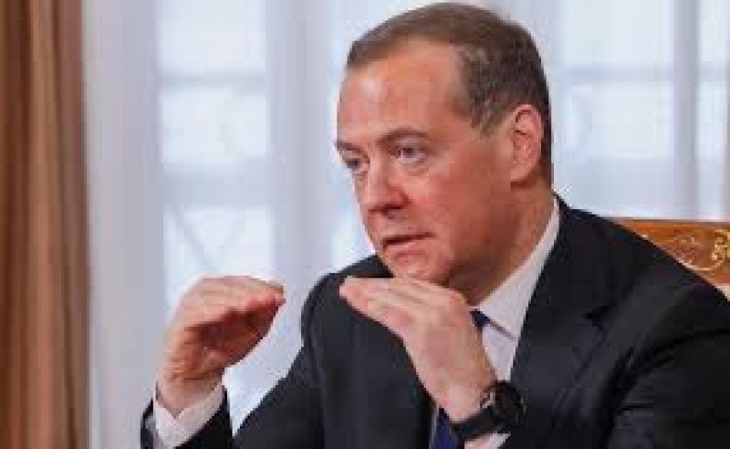 Il vice capo del Consiglio di sicurezza russo Dmitry Medvedev ha confermato che la decisione di condurre esercitazioni per testare...